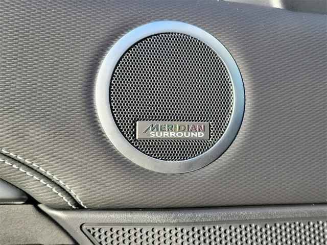 New 2025 Land Rover Discovery Dynamic SE AWD/4WD image 15