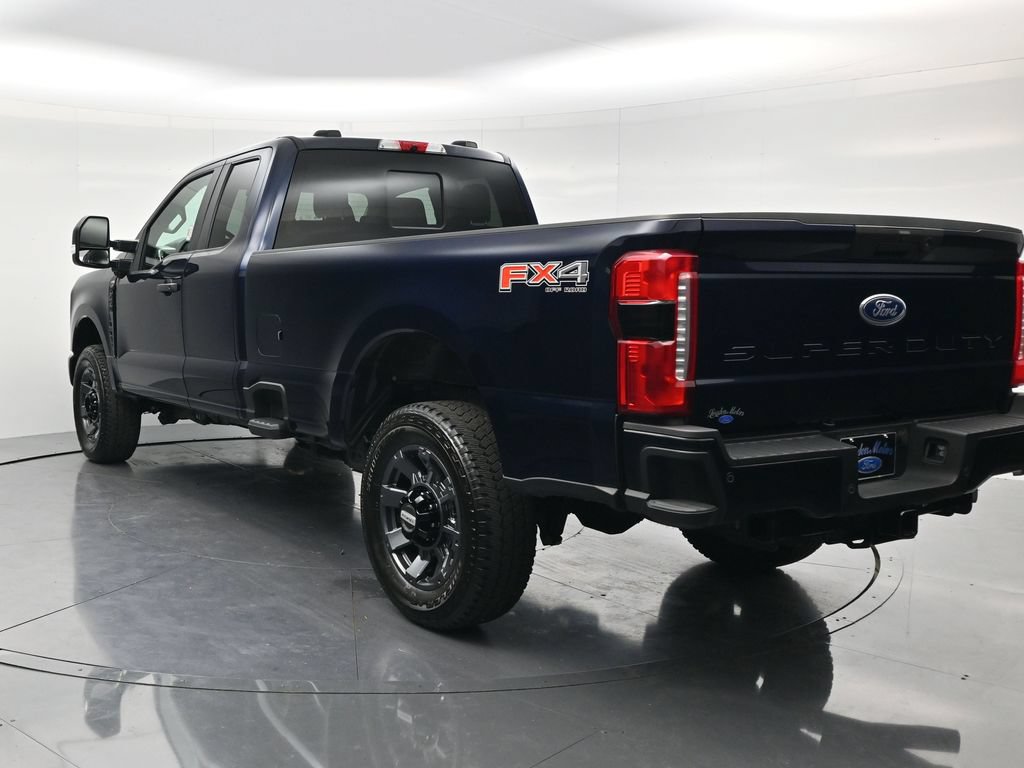 Used 2023 Ford F250 XL w/ STX Appearance Package AWD/4WD image 7