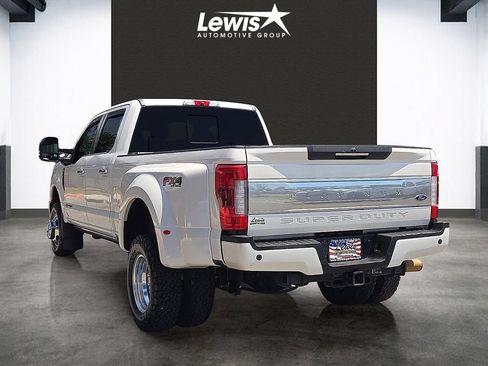 Used 2019 Ford F350 Platinum w/ Platinum Ultimate Package AWD/4WD image 3