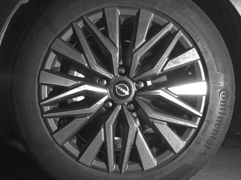 Used 2025 Nissan Altima 2.5 SV image 12