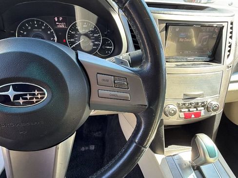 Used 2011 Subaru Legacy 2.5i Premium AWD/4WD image 27