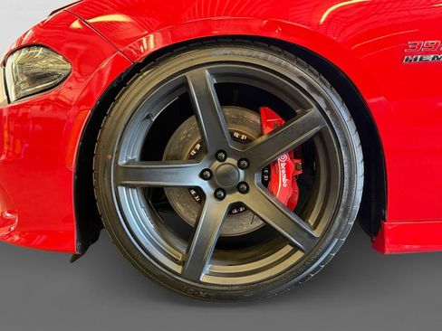 Used 2019 Dodge Charger Scat Pack w/ Dynamics Package RWD image 14