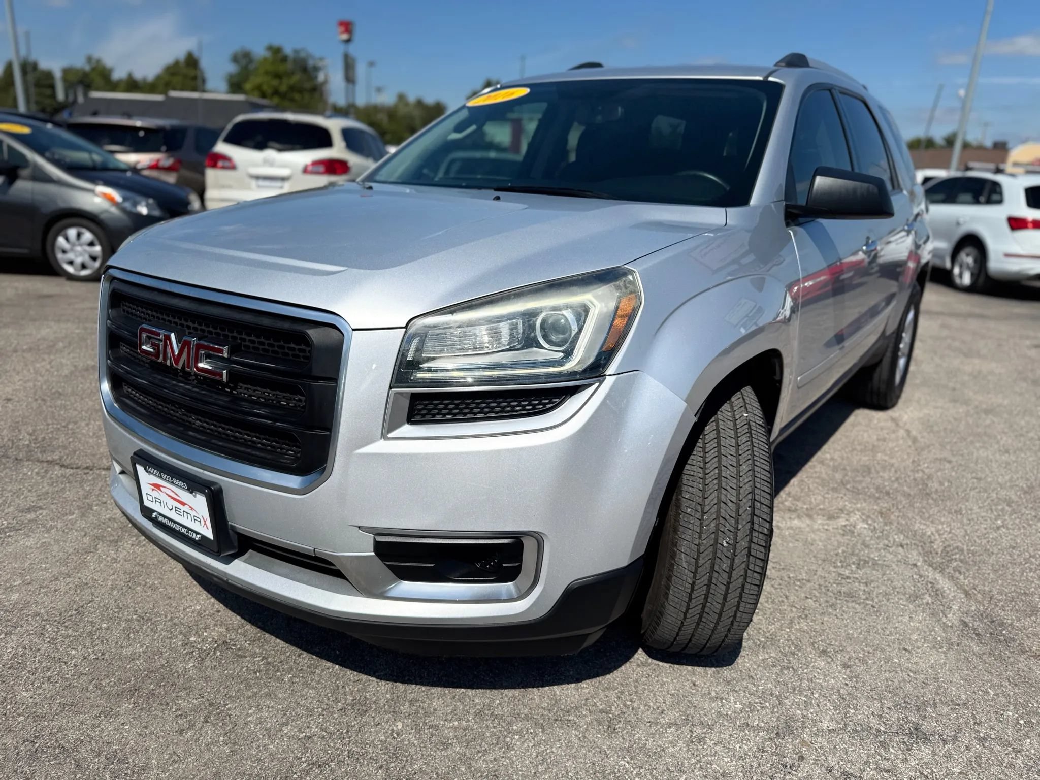 Used 2016 GMC Acadia SLE FWD image 7