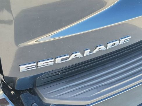 Used 2023 Cadillac Escalade ESV Sport Platinum AWD/4WD image 11