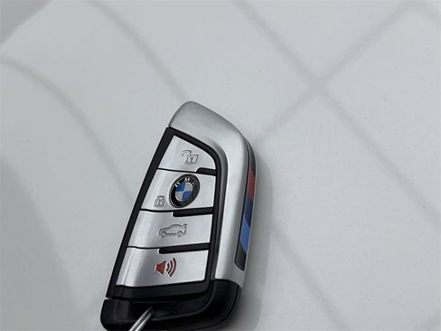 Used 2022 BMW X5 M50i w/ Dynamic Handling Package image 60