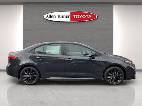 Used 2026 Toyota Corolla SE image 5