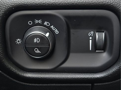 New 2026 RAM 1500 Classic Warlock image 17