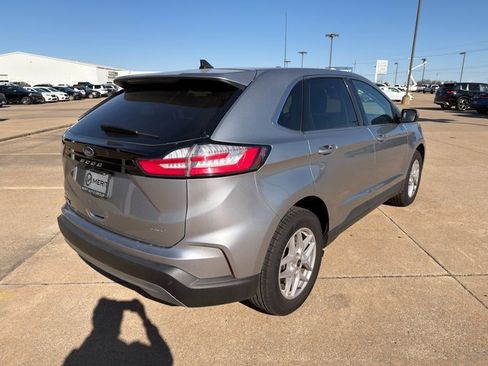 Used 2024 Ford Edge SEL image 16