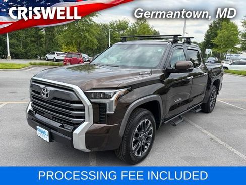 Used 2025 Toyota Tundra Limited AWD/4WD image 1