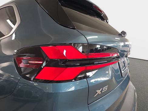 New 2026 BMW X5 xDrive40i AWD/4WD image 22