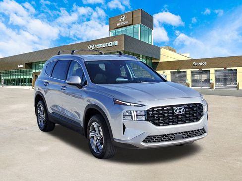 Used 2023 Hyundai Santa Fe SEL image 3