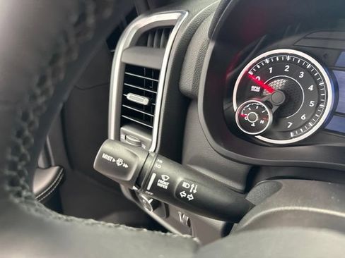 New 2026 RAM 2500 Big Horn AWD/4WD image 33