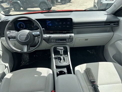 Used 2024 Hyundai Kona SEL AWD/4WD image 31