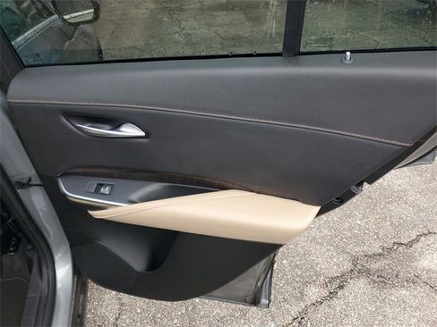 Used 2024 Cadillac XT4 Premium Luxury image 35