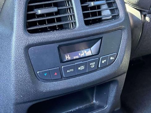 Used 2018 Honda Pilot EX-L image 18