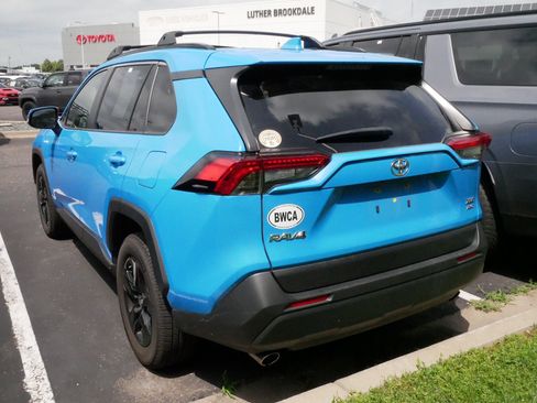 Certified 2021 Toyota RAV4 XLE w/ Convenience Package AWD/4WD image 5