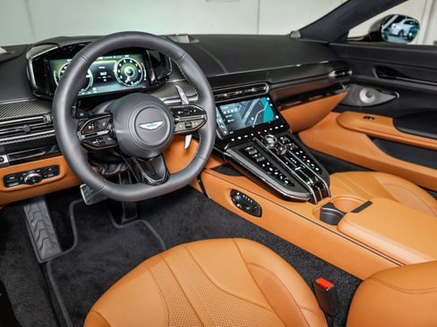 New 2026 Aston Martin V8 Vantage Roadster image 3