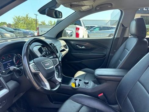 Used 2021 GMC Terrain SLT w/ LPO, Floor Liner Package AWD/4WD image 10