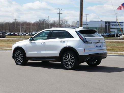 Used 2024 Cadillac XT4 Sport image 5