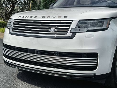 Certified 2023 Land Rover Range Rover SV AWD/4WD image 9