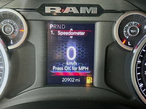 Used 2025 RAM 2500 Big Horn AWD/4WD image 15