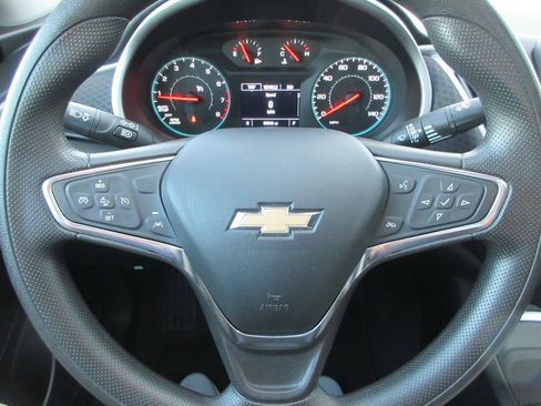 Used 2024 Chevrolet Malibu LT image 23