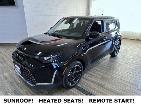 Used 2023 Kia Soul EX image 1