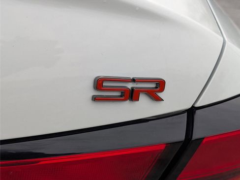 Used 2024 Nissan Altima 2.5 SR image 10