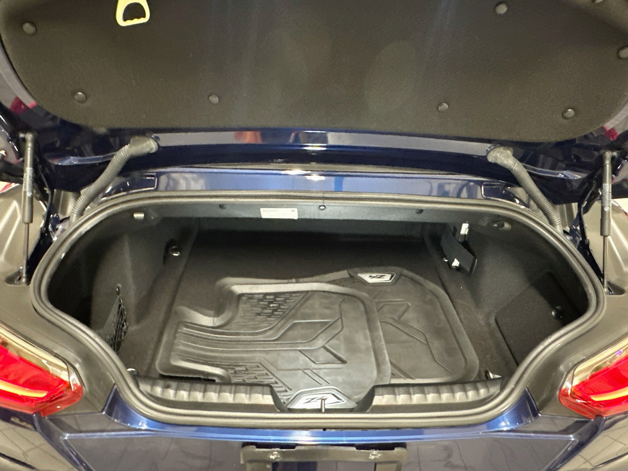 Used 2019 BMW Z4 sDrive30i w/ Convenience Package RWD image 24