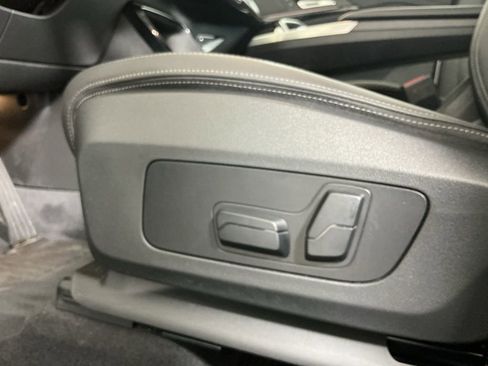 Certified 2025 BMW X1 xDrive28i w/ Technology Package image 22