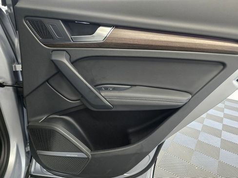 Certified 2025 Audi Q5 2.0T Premium Plus image 26