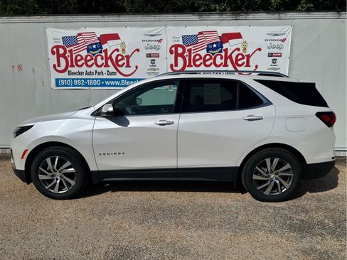 Used 2023 Chevrolet Equinox Premier FWD image 7