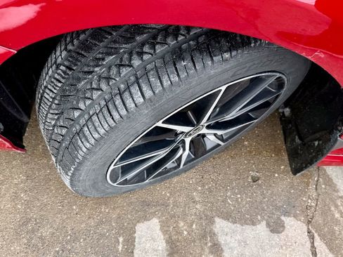 Used 2021 Toyota Camry SE w/ Cold Weather Package image 28