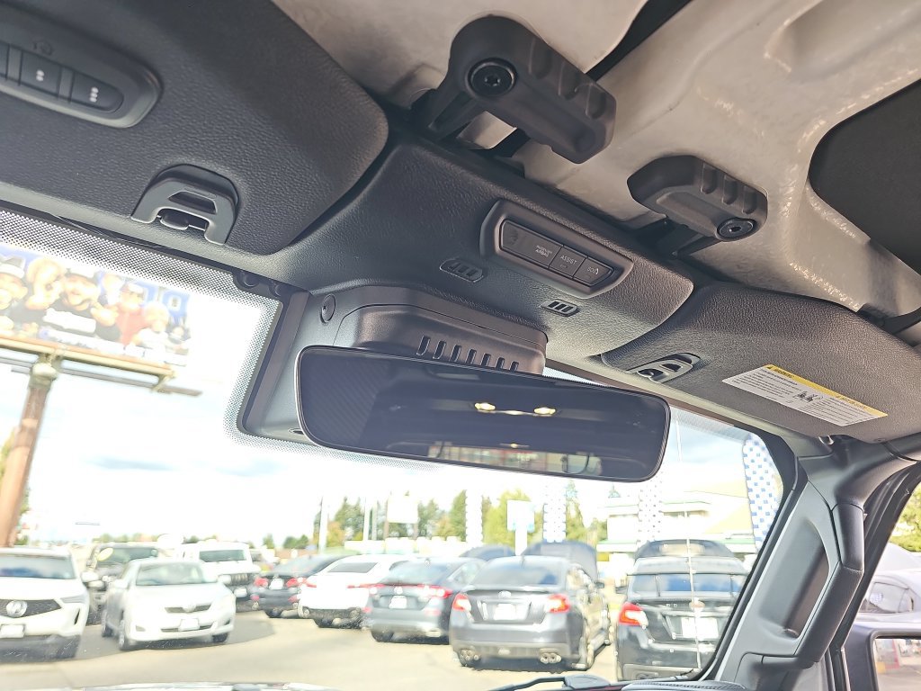 Used 2021 Jeep Wrangler Unlimited Sahara AWD/4WD image 33