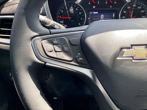 Certified 2024 Chevrolet Equinox LT FWD image 18