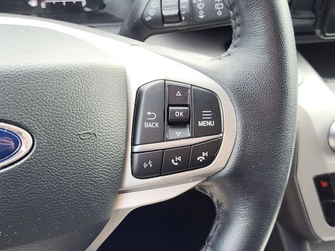 Certified 2022 Ford Explorer XLT image 28