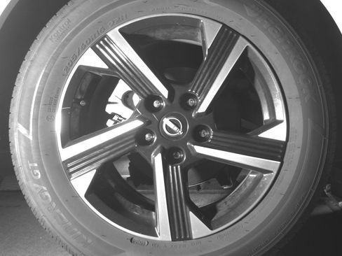 Used 2025 Nissan Sentra SV FWD image 15