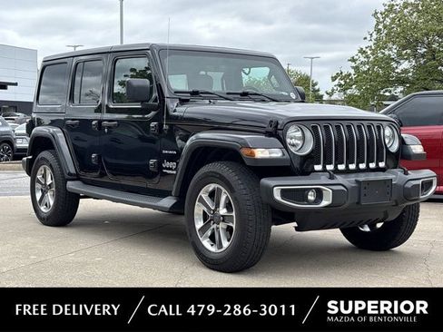 Used 2018 Jeep Wrangler Unlimited Sahara AWD/4WD image 1