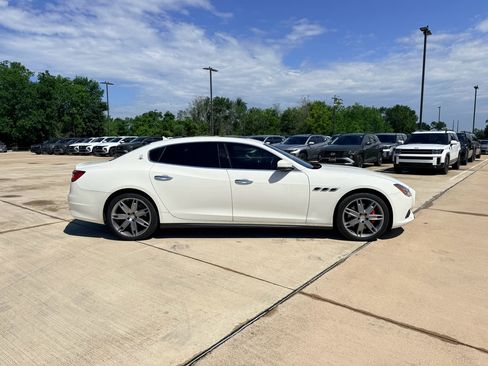 Used 2018 Maserati Quattroporte S Q4 AWD/4WD image 4