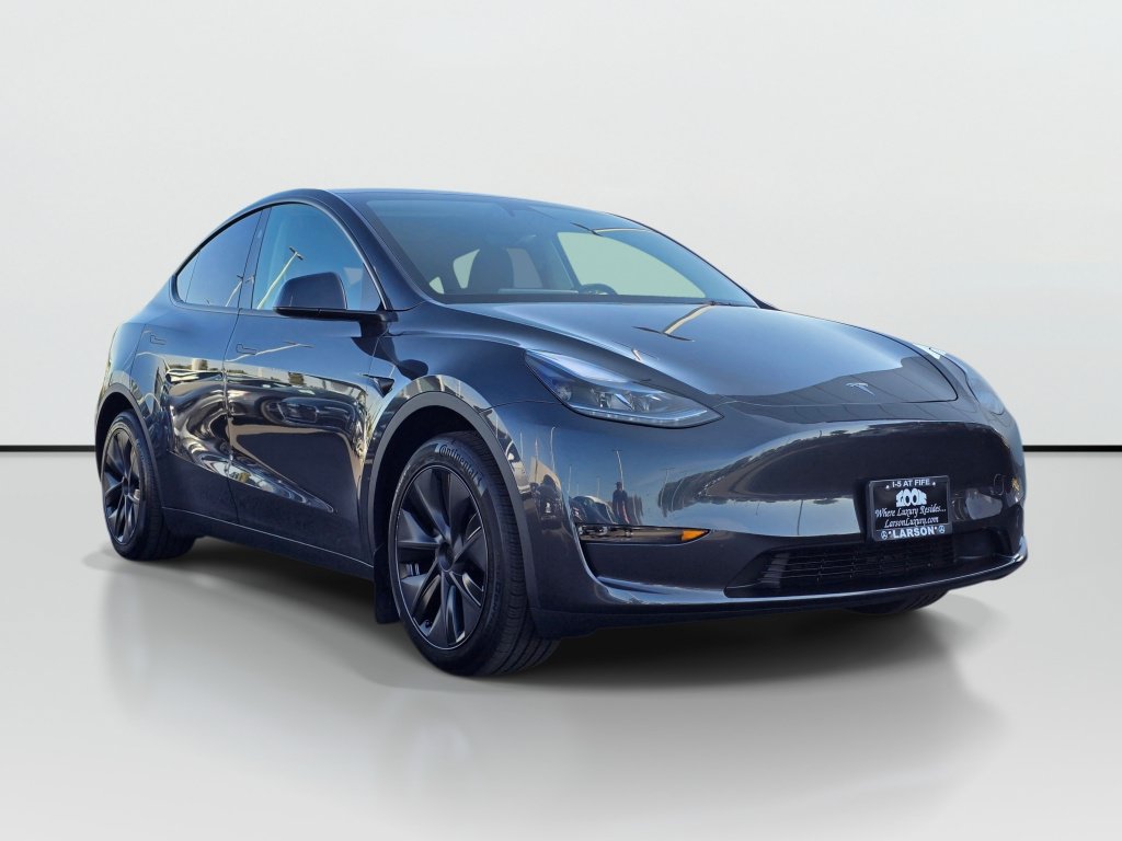 Used 2025 Tesla Model Y Long Range RWD image 8