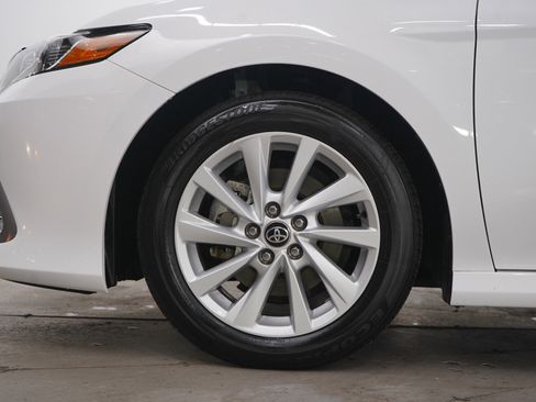 Used 2024 Toyota Camry LE image 29