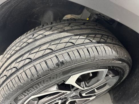 Used 2026 Chevrolet Trax RS w/ Sunroof Package image 28