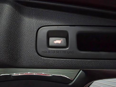 Used 2019 Honda CR-V Touring image 37