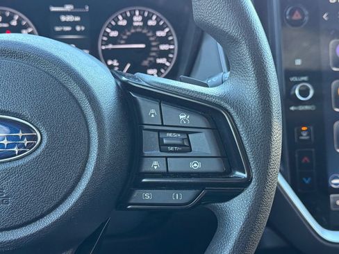 Used 2024 Subaru Crosstrek 2.0i Premium image 16