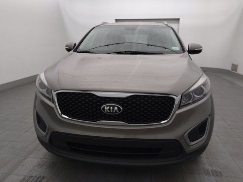 Used 2016 Kia Sorento FWD w/ LX Convenience Package image 15