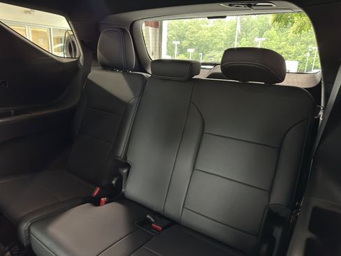 New 2026 Chevrolet Traverse LT w/ Enhanced Driving Package image 7