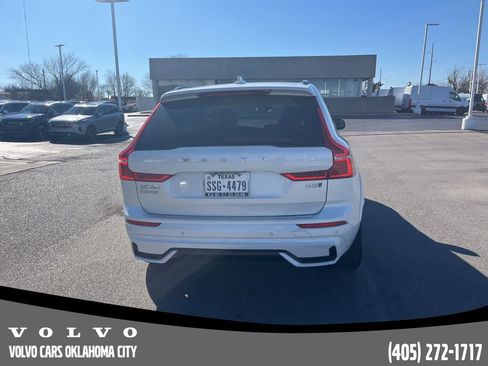 Certified 2023 Volvo XC60 B5 Ultimate w/ Protection Package Premier image 6