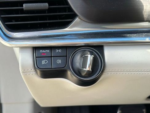 Certified 2023 Porsche Panamera GTS image 33