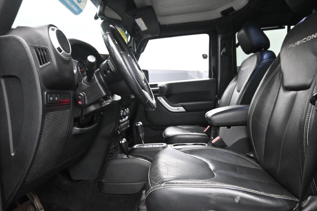Used 2016 Jeep Wrangler Unlimited Rubicon w/ Max Tow Package AWD/4WD image 16