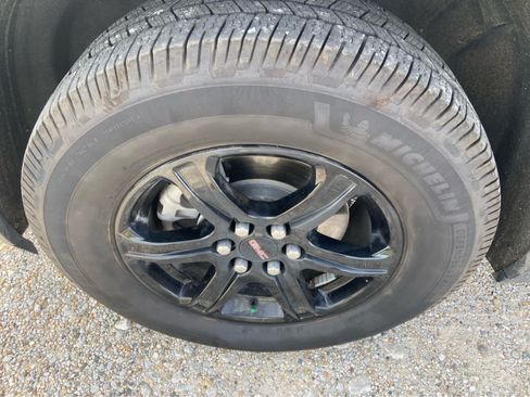 Used 2023 GMC Acadia AT4 AWD/4WD image 11